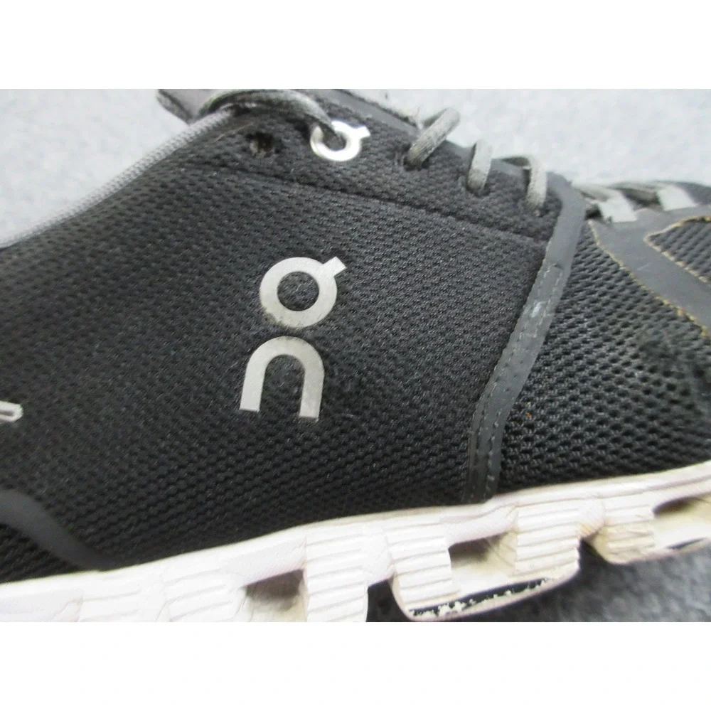 On Cloud Shoes Mens Size 11.5 Swiss Engineering Running Trainers Sneakers